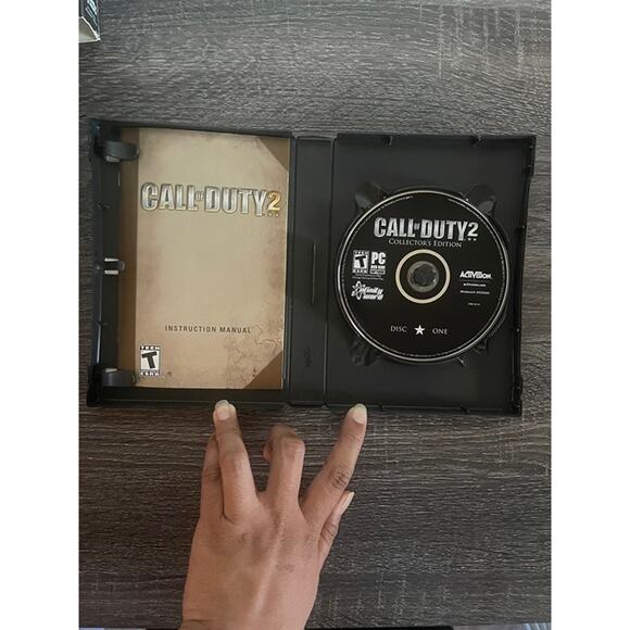 Call of Duty 2 - Collectors Edition - PC - Used n good condition - Picture 6 of 6